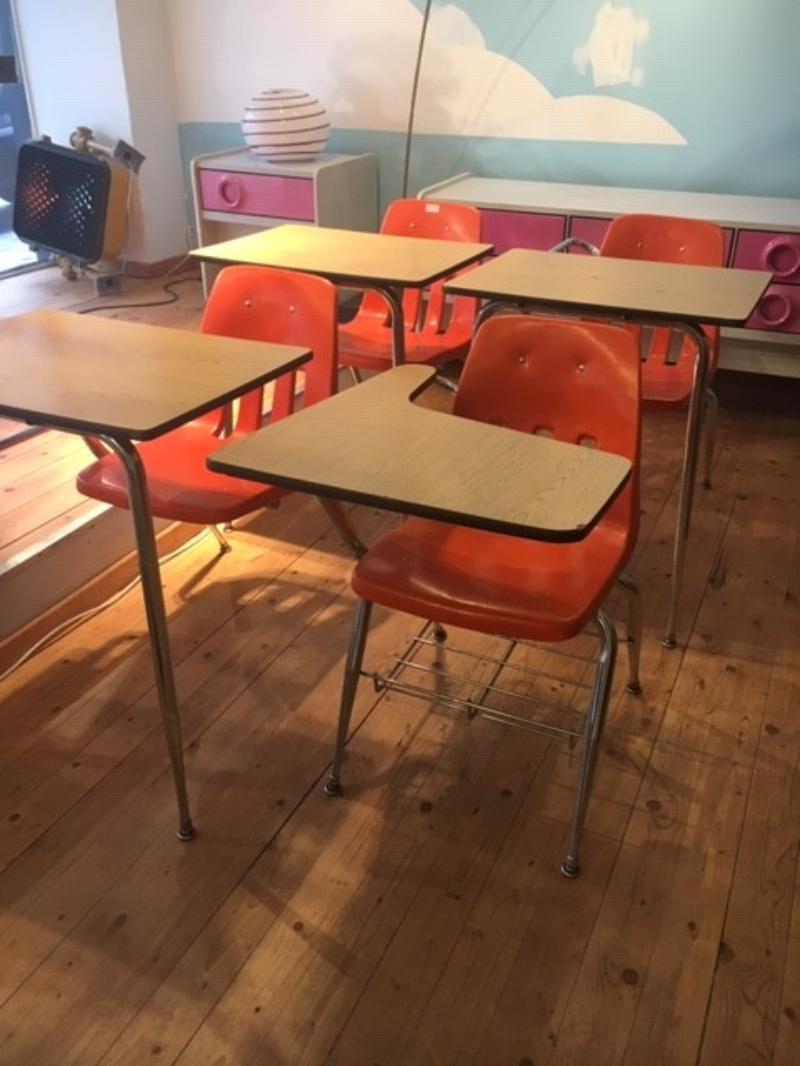 F 552 bureau pour enfant