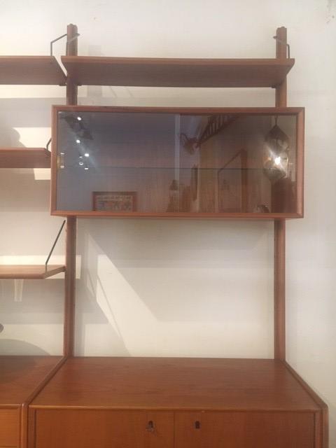 F 573 Poul Cadovius wall unit