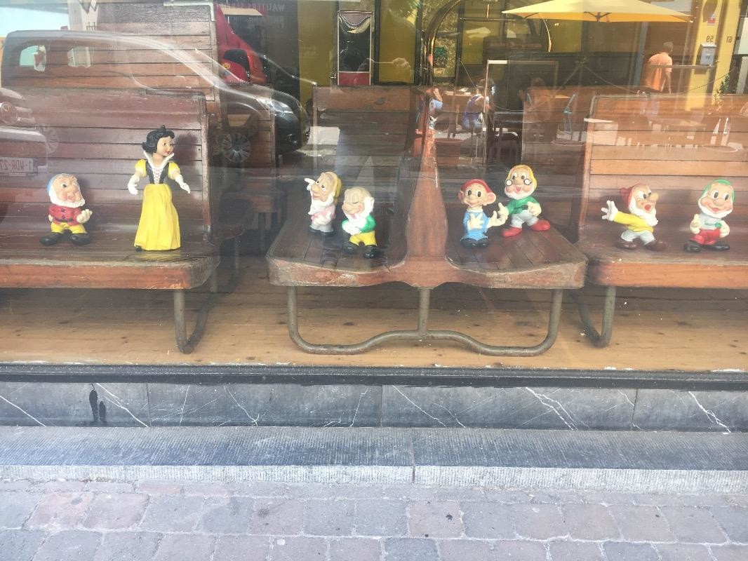 M 666 Blanche Neige et les 7 nains