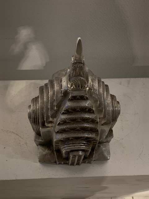 M637 chrysler building metal