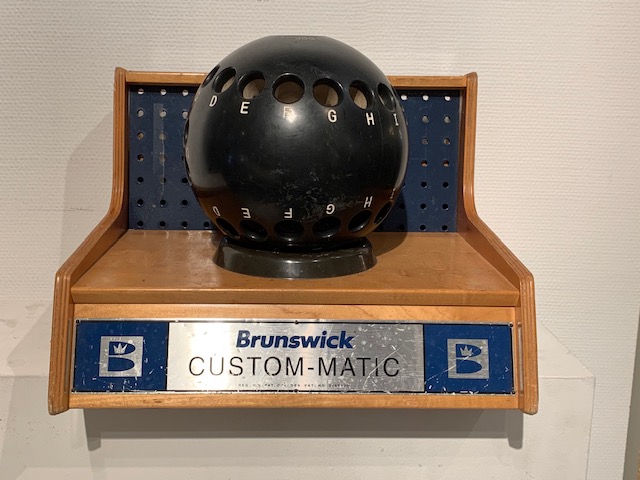 m638 boule de bowling representant